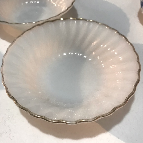 Fire King White Swirl Bowls - Picture 3 of 6